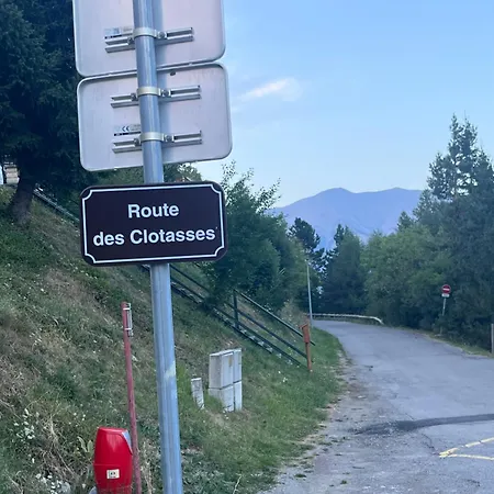 Appartement Terrasse Sud Vue Montagnes Pra Loup 1500 *